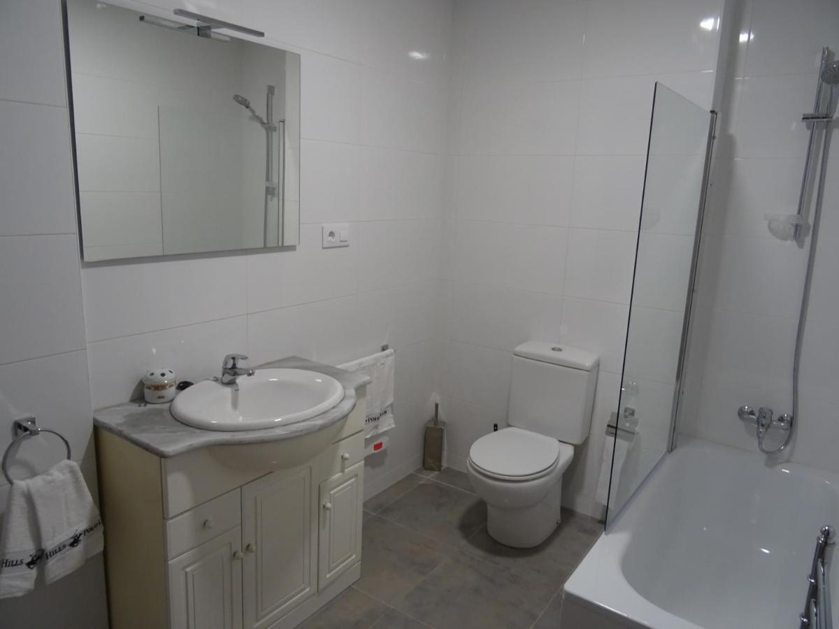 Piso En Centro Urbano De Puentedeume Con Terraza Apartment Екстериор снимка